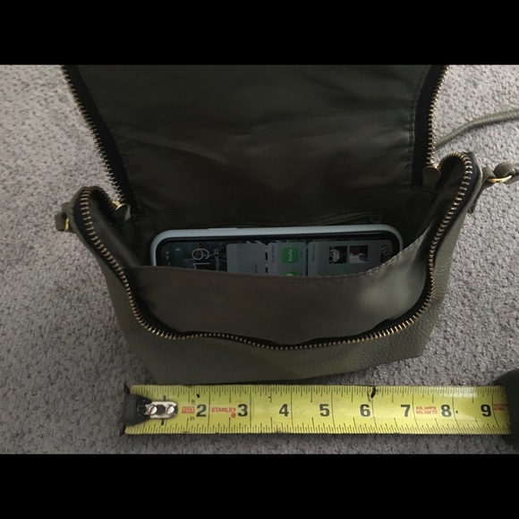 Small olive green purse. - Picture 4 of 4